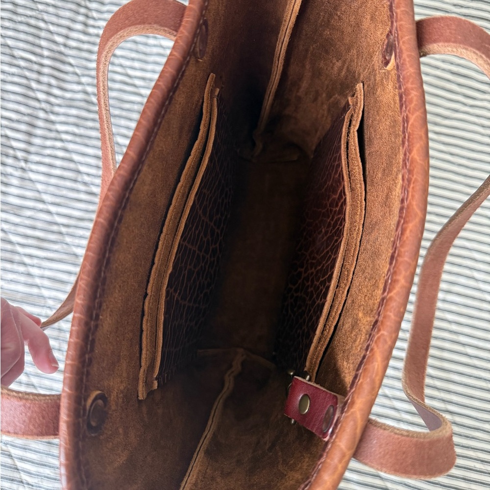 Go Forth Goods Medium Slim Avery Tote in Cognac Bison Full Grain Leather - Picture 7 of 7